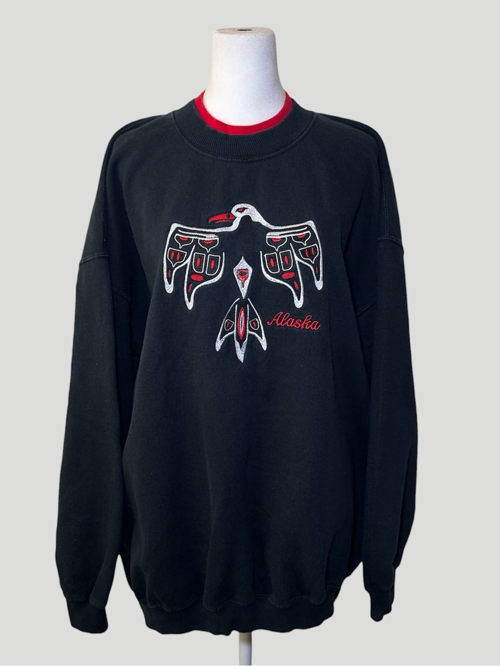 Vintage Y2K Alaska Indigenous Totem Style Embroidered Crewneck Sweatshirt